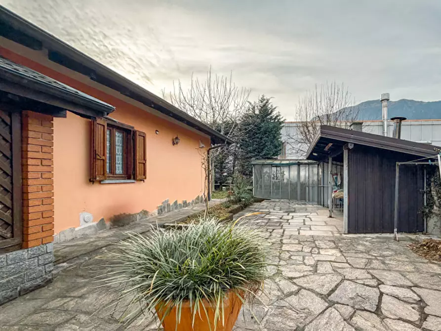 Immagine 63 di Villa in vendita  in via cirla 22 a Gravellona Toce