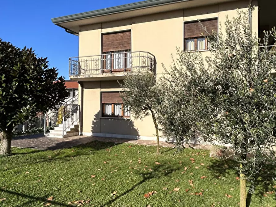 Immagine 2 di Casa indipendente in vendita  a Salzano