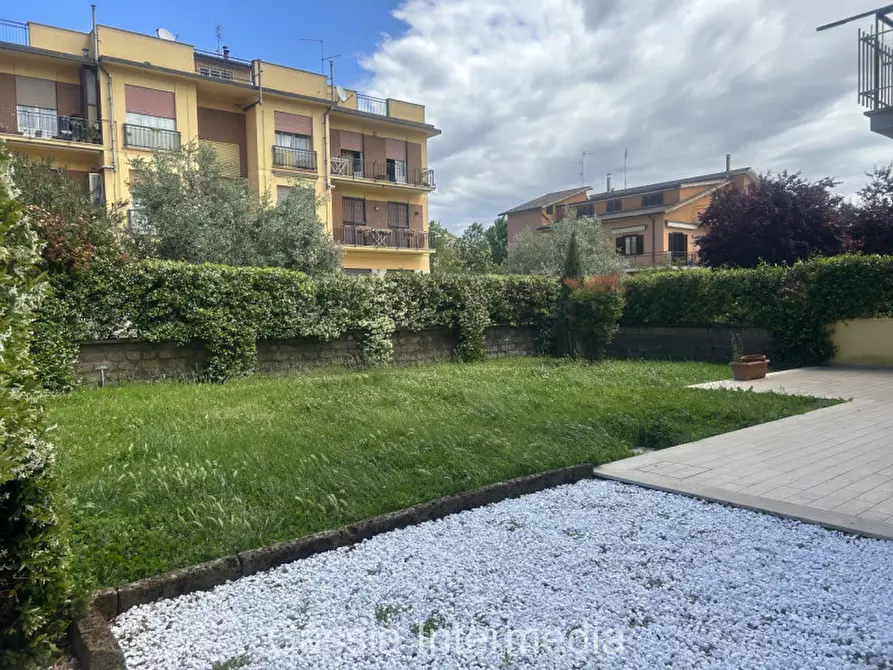 Immagine 2 di Appartamento in vendita  in Via Enrico Tazzoli a Civita Castellana