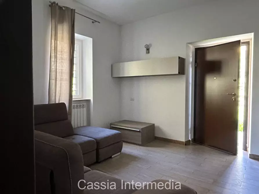 Immagine 4 di Appartamento in vendita  in Via Enrico Tazzoli a Civita Castellana