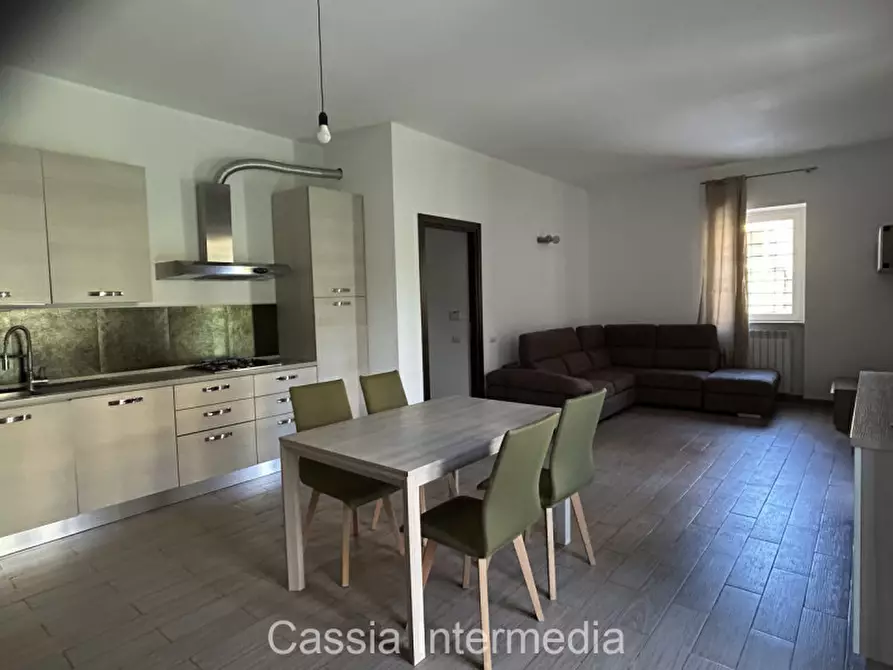 Immagine 8 di Appartamento in vendita  in Via Enrico Tazzoli a Civita Castellana