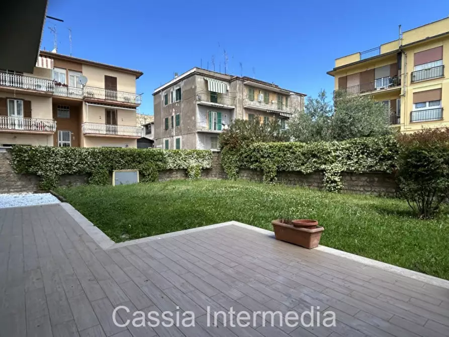 Immagine 18 di Appartamento in vendita  in Via Enrico Tazzoli a Civita Castellana