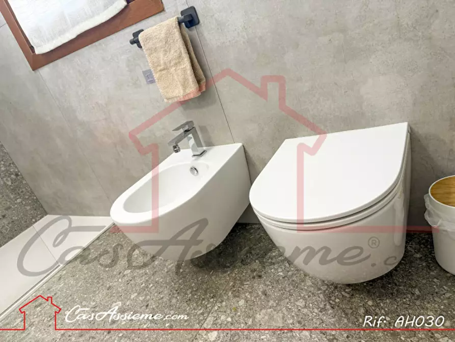 Immagine 42 di Appartamento in vendita  a Loria