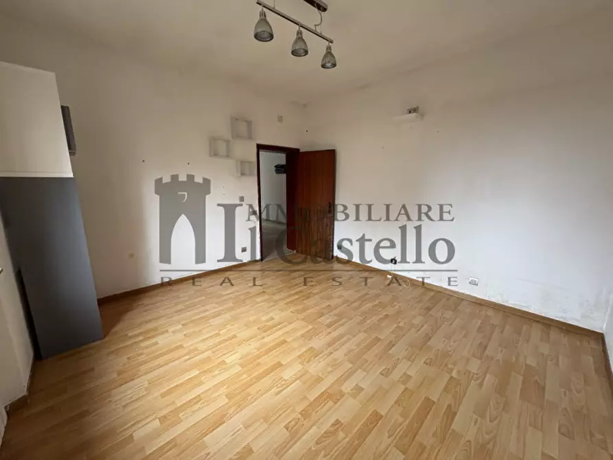 Immagine 8 di Appartamento in vendita  in Via t.c. Fioretti a Castiglione Del Lago