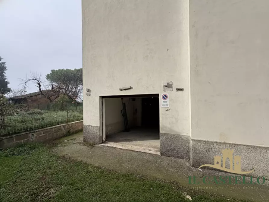 Immagine 17 di Appartamento in vendita  in Via t.c. Fioretti a Castiglione Del Lago