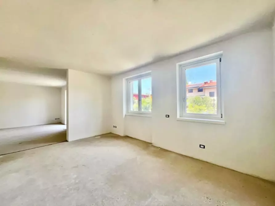 Immagine 6 di Villa in vendita  in Via Regia Antica a Lonato del Garda