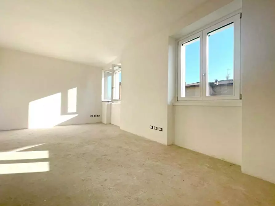 Immagine 15 di Villa in vendita  in Via Regia Antica a Lonato del Garda