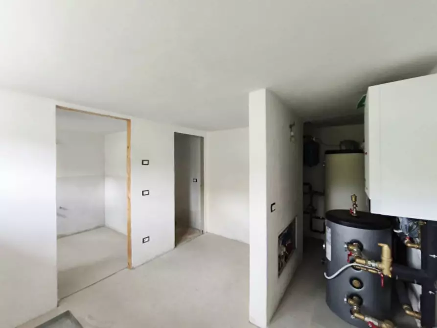 Immagine 22 di Villa in vendita  in Via Regia Antica a Lonato del Garda