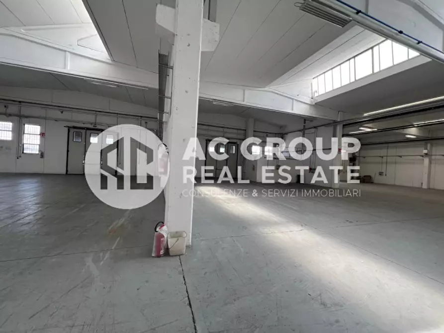 Immagine 9 di Capannone industriale in affitto  in Via Trieste a Mozzate