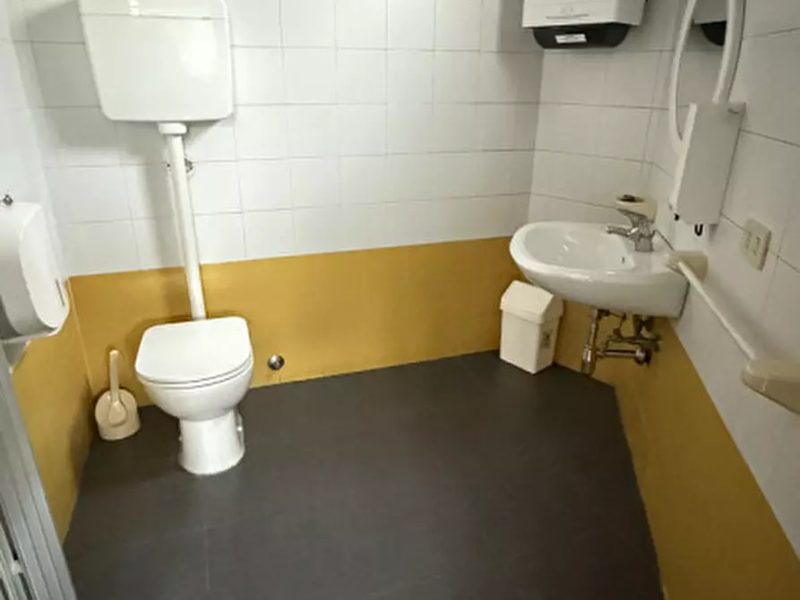 Immagine 20 di Ufficio in affitto  in Via Egidio Forcellini a Padova