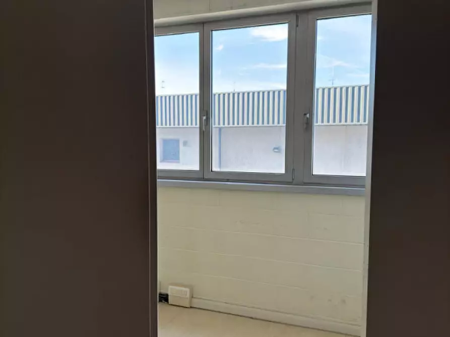 Immagine 4 di Ufficio in vendita  in via monte sabotino, 2 a Ponte San Nicolò