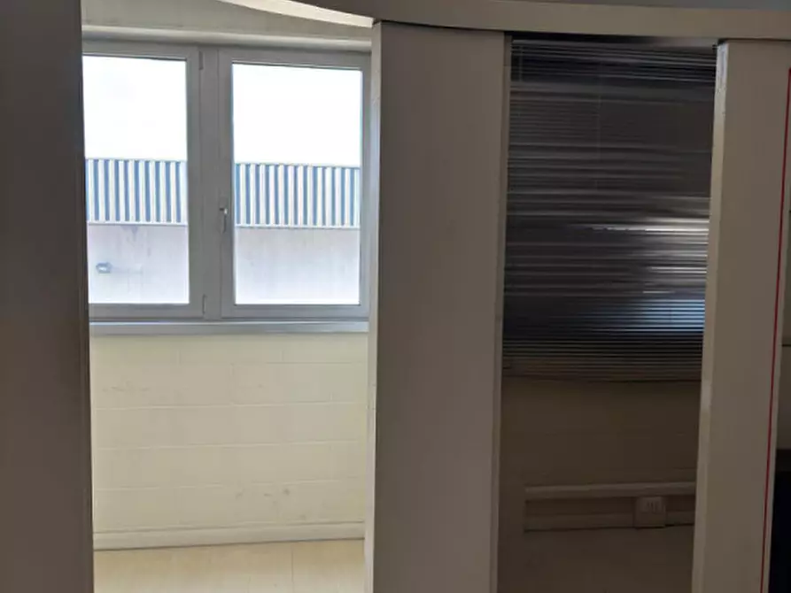 Immagine 1 di Ufficio in vendita  in via monte sabotino, 2 a Ponte San Nicolò