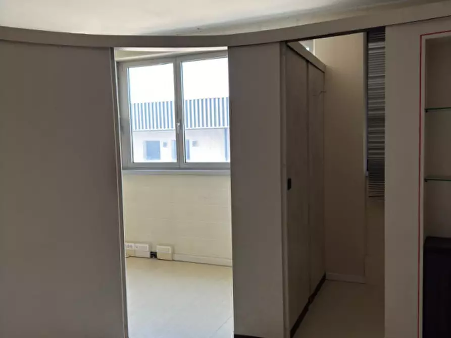 Immagine 2 di Ufficio in vendita  in via monte sabotino, 2 a Ponte San Nicolò
