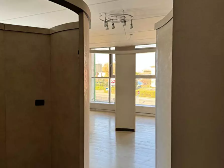 Immagine 6 di Ufficio in vendita  in via monte sabotino, 2 a Ponte San Nicolò