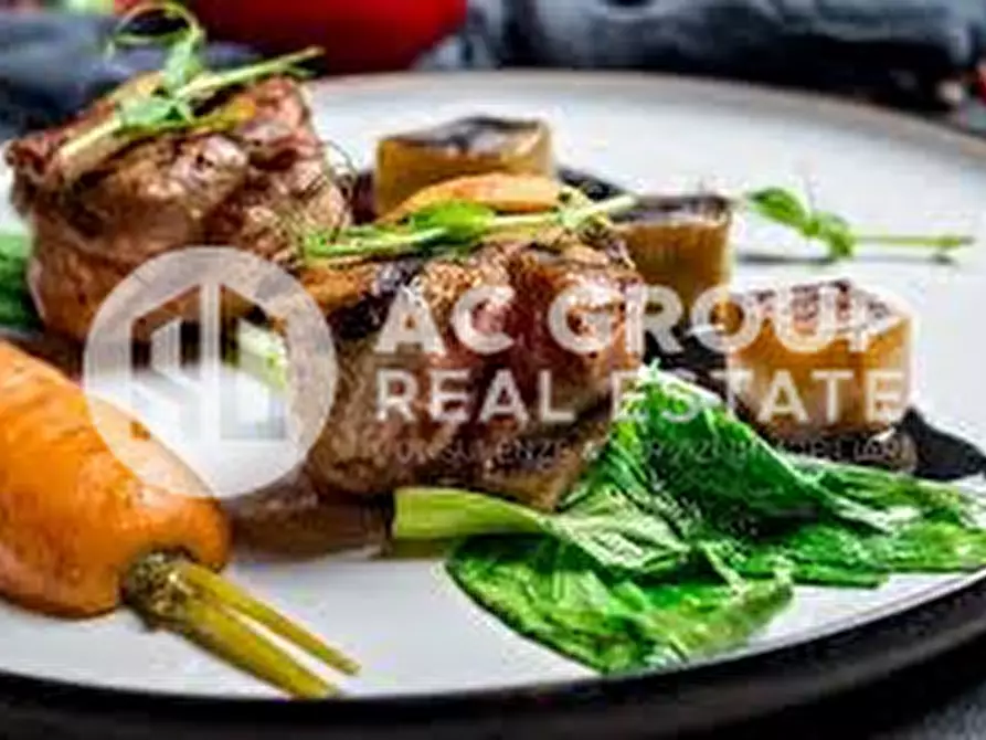 Immagine 5 di Negozio in vendita  in Via Varese a Solaro