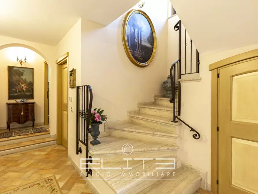 Immagine 9 di Villa in vendita  in via fabbrici e ville a Senigallia