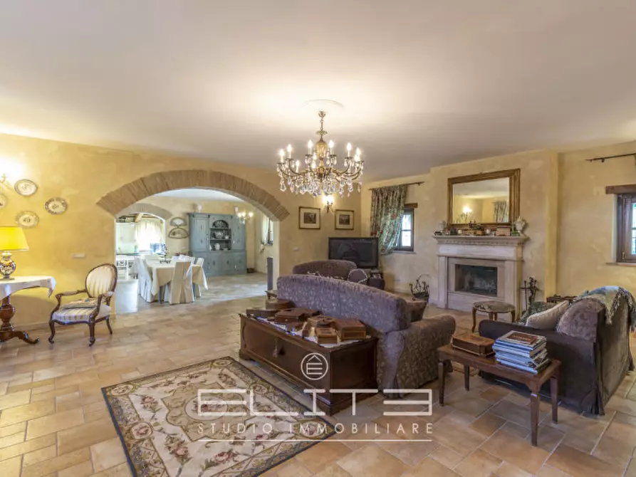 Immagine 12 di Villa in vendita  in via fabbrici e ville a Senigallia