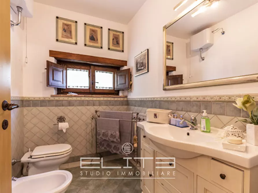 Immagine 23 di Villa in vendita  in via fabbrici e ville a Senigallia