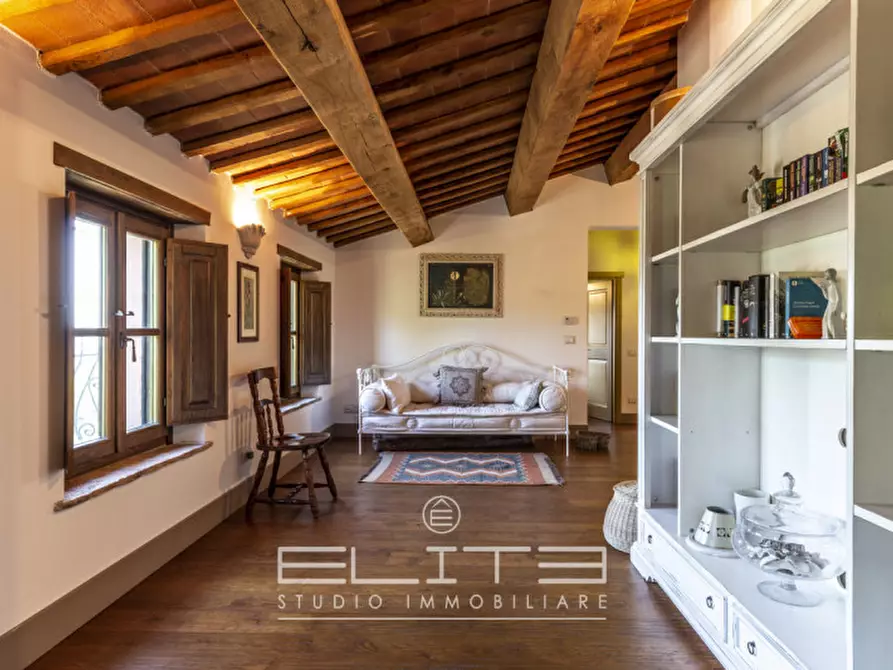 Immagine 29 di Villa in vendita  in via fabbrici e ville a Senigallia