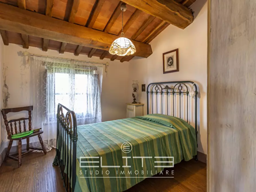 Immagine 36 di Villa in vendita  in via fabbrici e ville a Senigallia