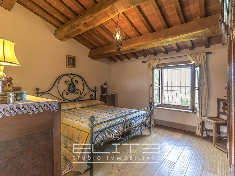 Immagine 38 di Villa in vendita  in via fabbrici e ville a Senigallia