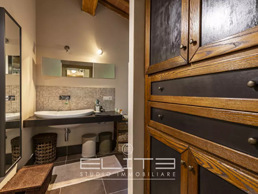 Immagine 40 di Villa in vendita  in via fabbrici e ville a Senigallia