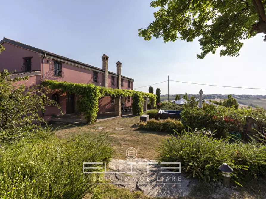 Immagine 51 di Villa in vendita  in via fabbrici e ville a Senigallia