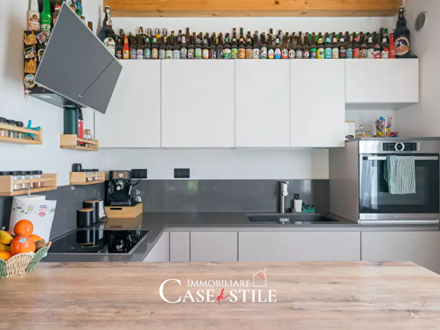 Immagine 8 di Appartamento in vendita  in Via Giuncaro a Sarzana