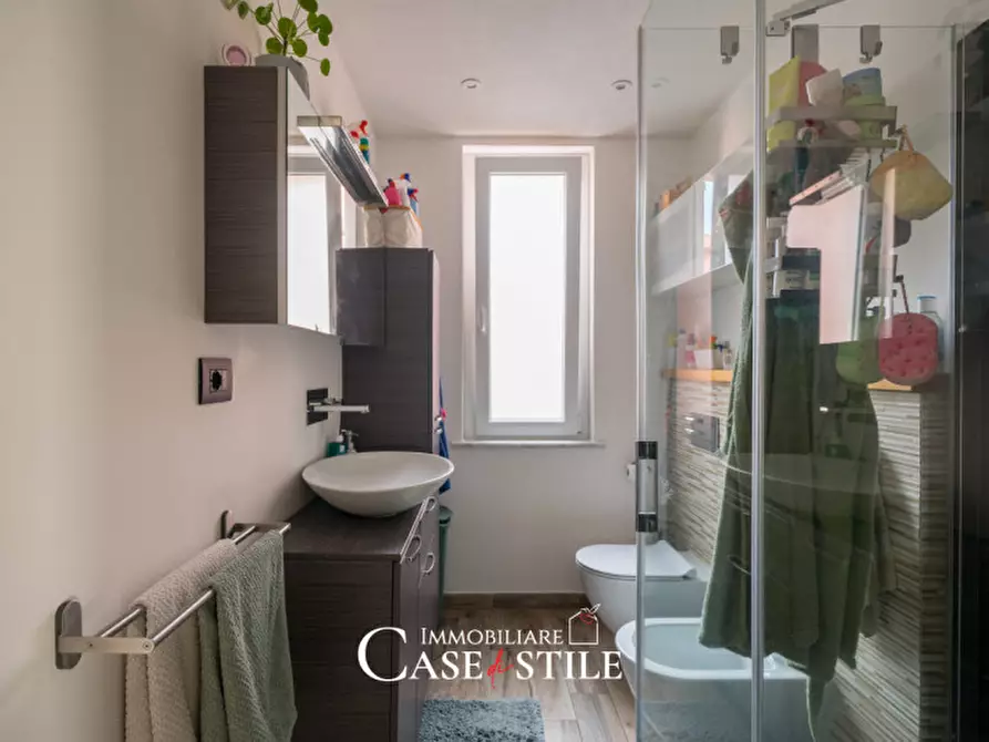 Immagine 14 di Appartamento in vendita  in Via Giuncaro a Sarzana