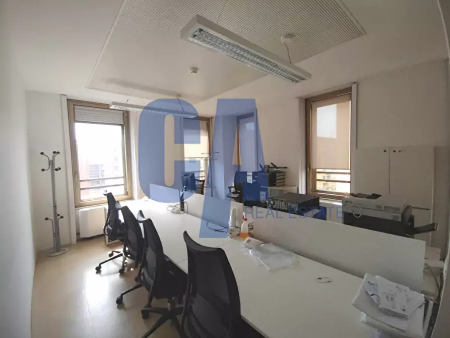 Immagine 1 di Ufficio in affitto  in PIAZZA MONTE TITANO a Milano