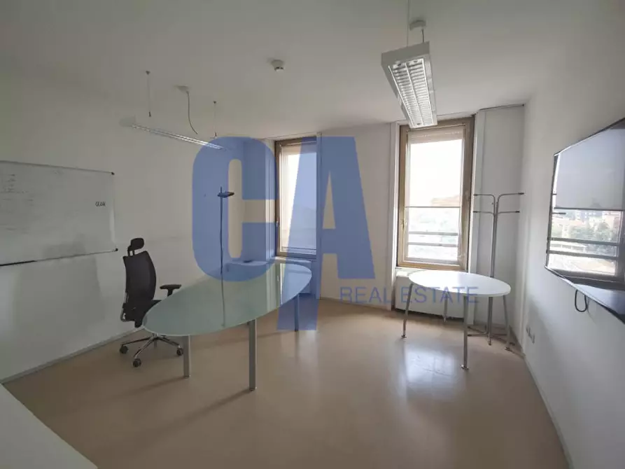 Immagine 16 di Ufficio in affitto  in PIAZZA MONTE TITANO a Milano