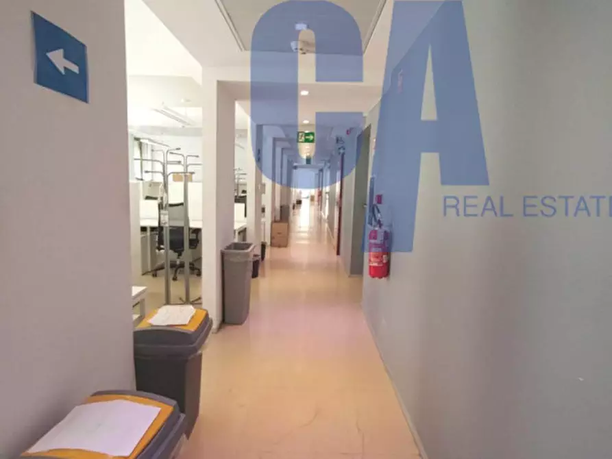 Immagine 15 di Ufficio in affitto  in PIAZZA MONTE TITANO a Milano