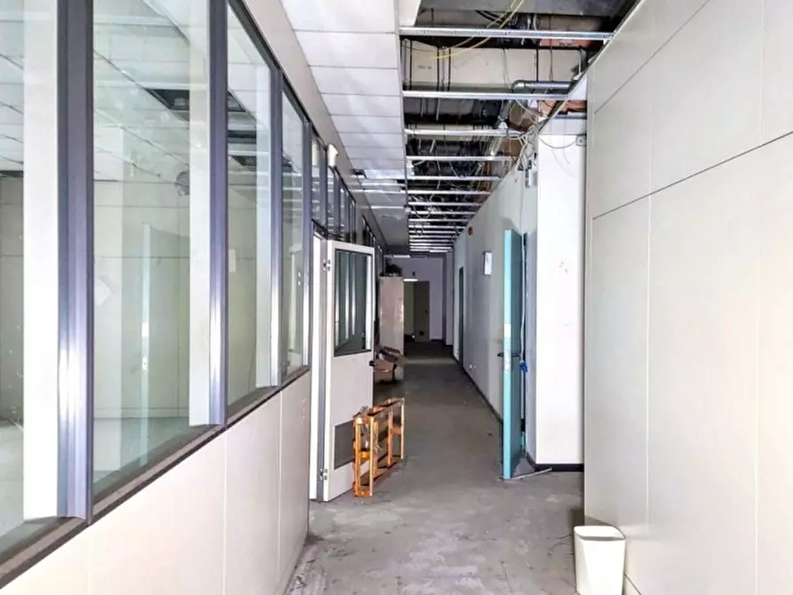 Immagine 6 di Ufficio in vendita  in Via Fieschi, N. 7 a Genova