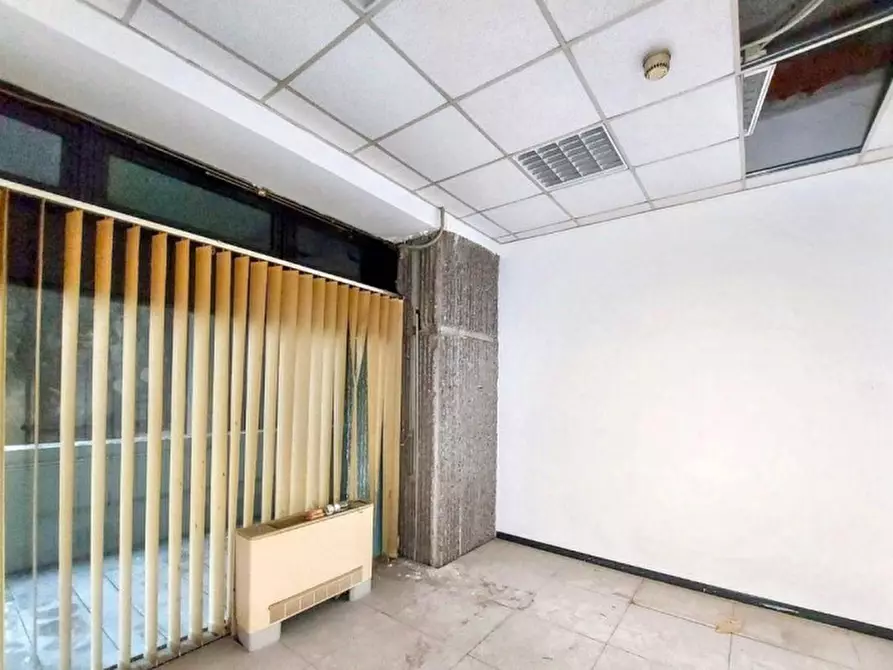 Immagine 9 di Ufficio in vendita  in Via Fieschi, N. 7 a Genova