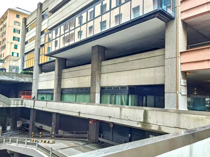 Immagine 18 di Ufficio in vendita  in Via Fieschi, N. 7 a Genova