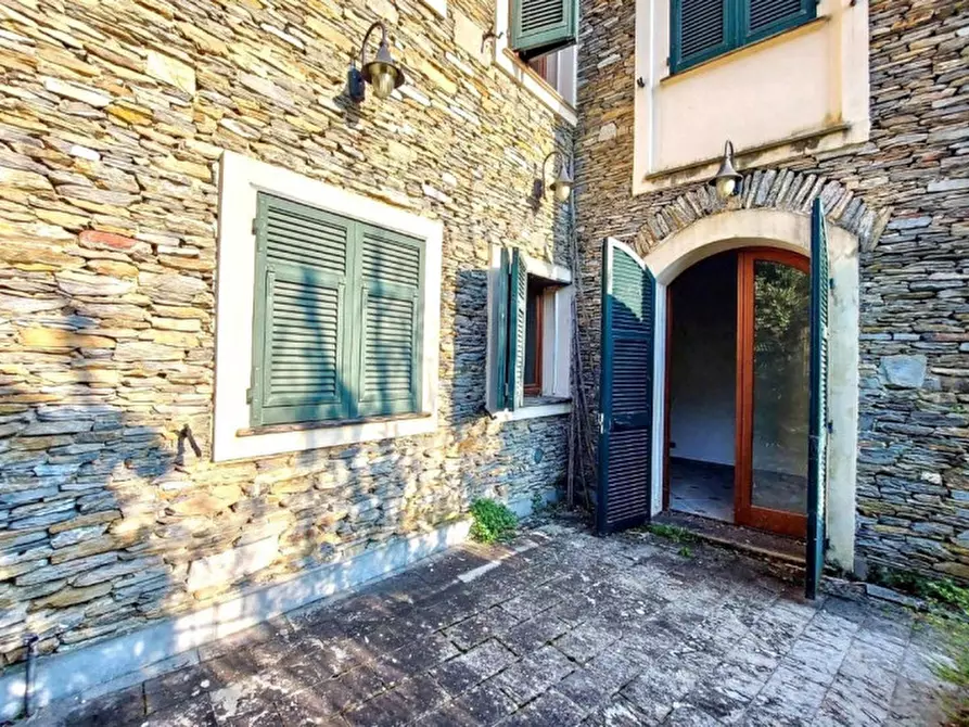 Immagine 11 di Palazzo in vendita  in Via Maggiolo, N. 22 a Cogorno