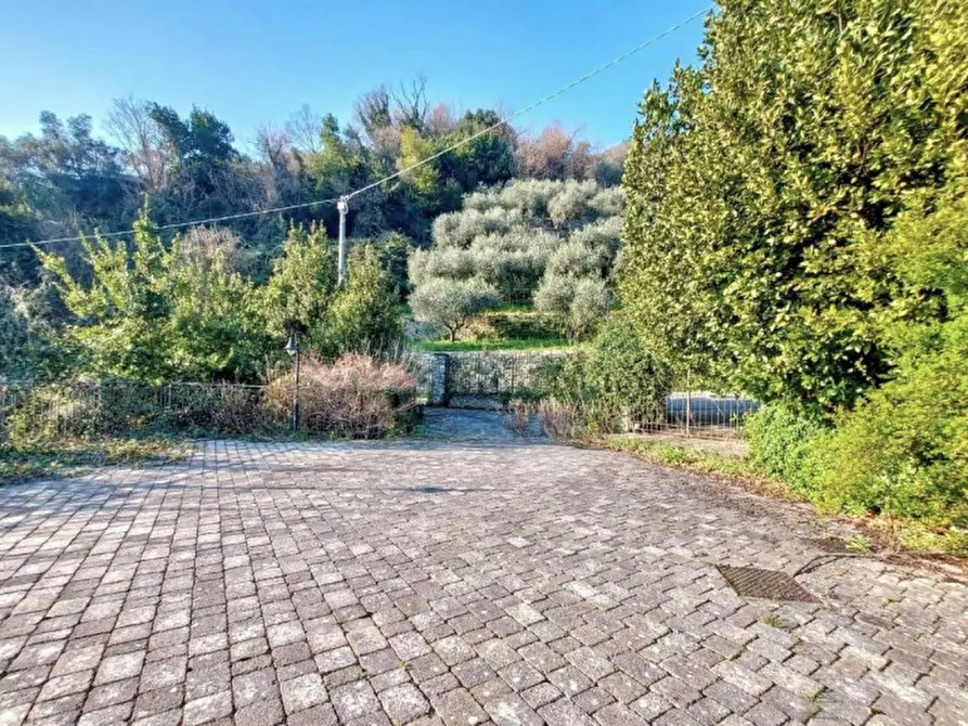 Immagine 19 di Palazzo in vendita  in Via Maggiolo, N. 22 a Cogorno