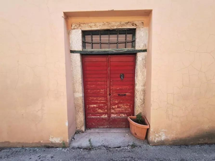 Immagine 5 di Magazzino in vendita  in Via Cairoli, N. 1/A a Norcia