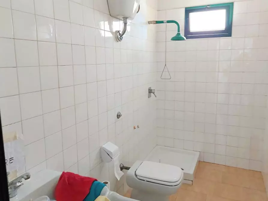 Immagine 12 di Capannone industriale in vendita  in Via Alfonso La Marmora, N. 93-95 a Pula