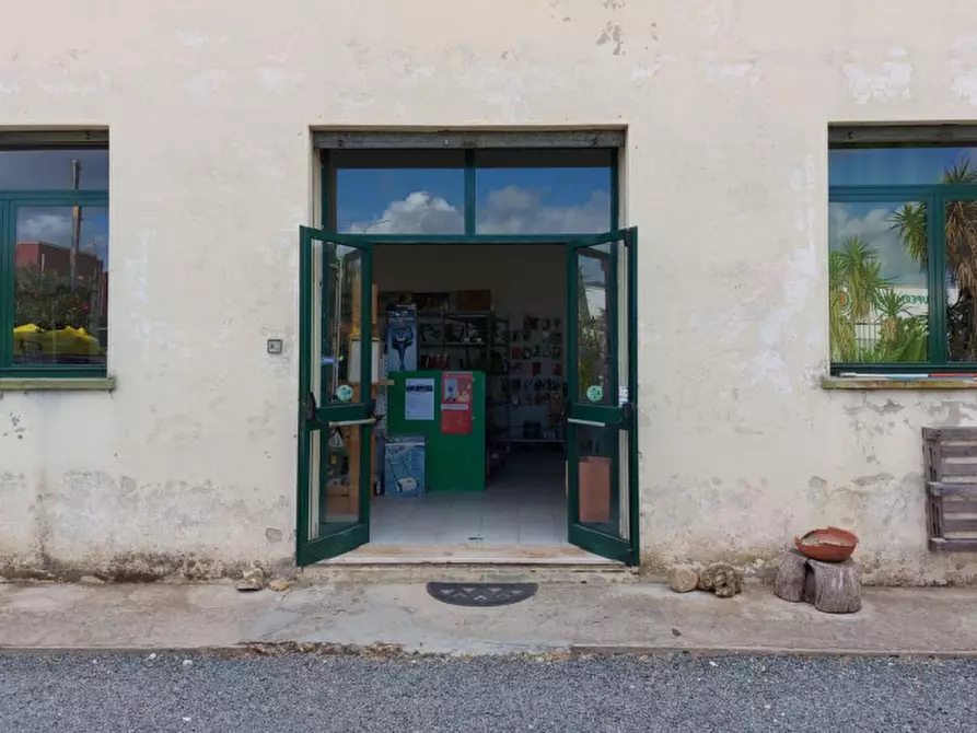 Immagine 13 di Capannone industriale in vendita  in Via Alfonso La Marmora, N. 93-95 a Pula