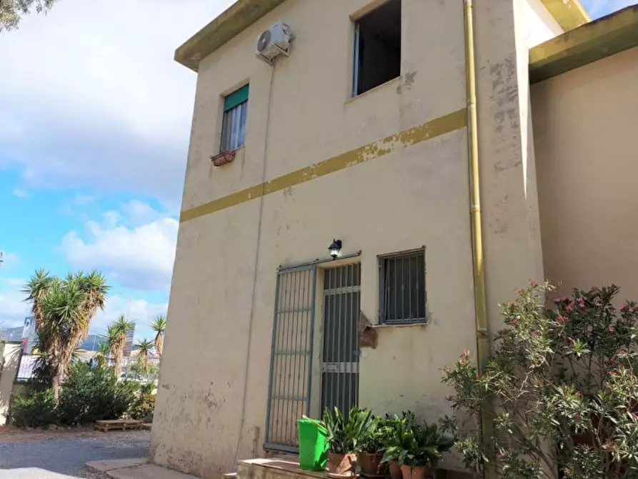 Immagine 16 di Capannone industriale in vendita  in Via Alfonso La Marmora, N. 93-95 a Pula