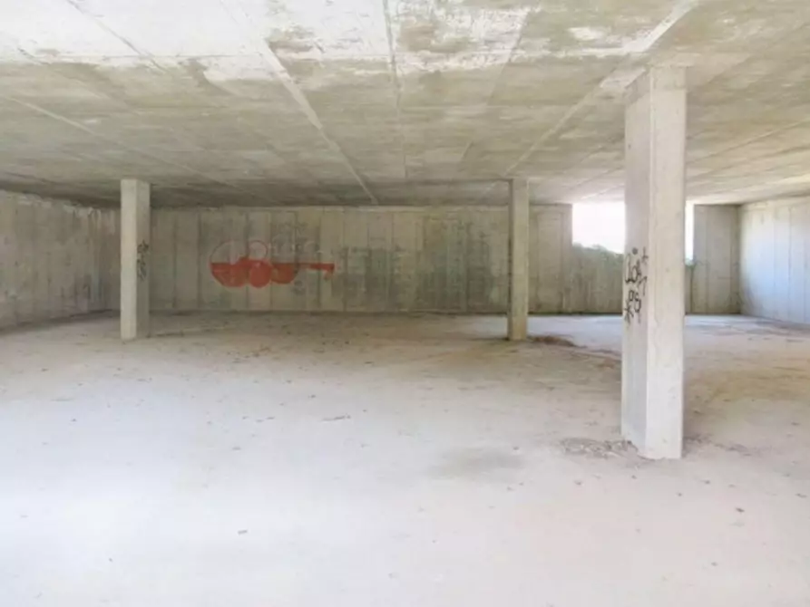 Immagine 7 di Posto auto in vendita  in Via Scuole, N. snc a Tregnago