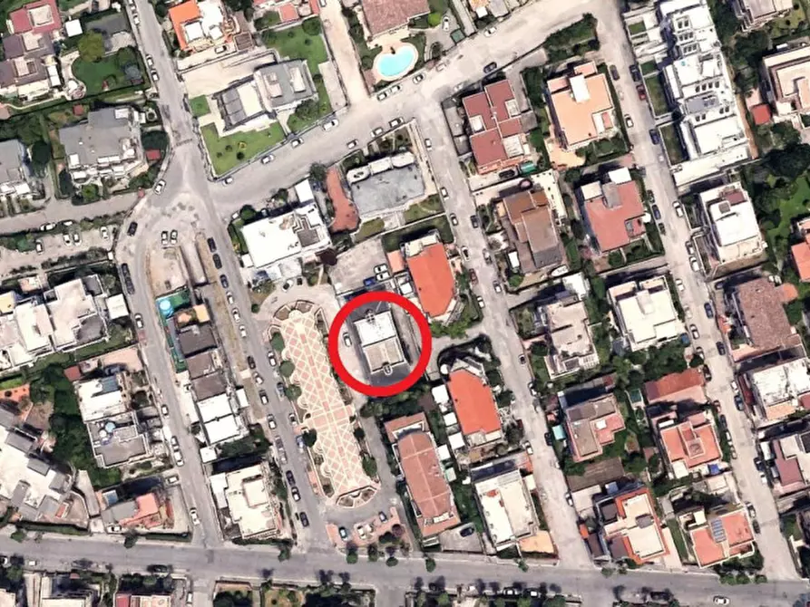 Immagine 11 di Negozio in vendita  in Via delle Sterlizie, N. 4-6 a Nettuno