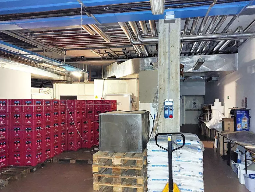 Immagine 23 di Attività commerciale in vendita  in Via Casale, N. 205-207-209-211-213-215 a Verucchio