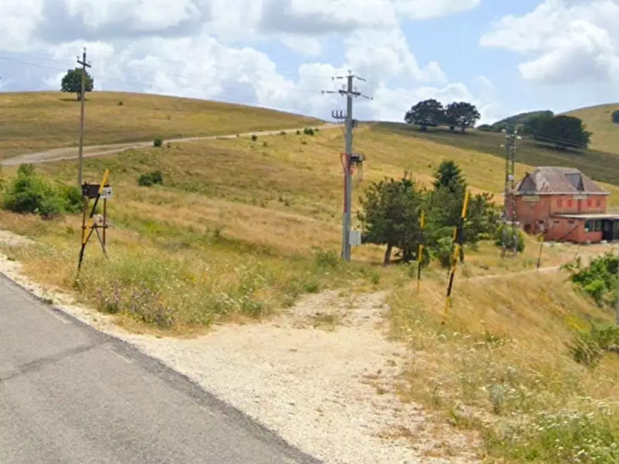 Immagine 1 di Terreno in vendita  in Strada Provinciale 64, N. Snc a Norcia