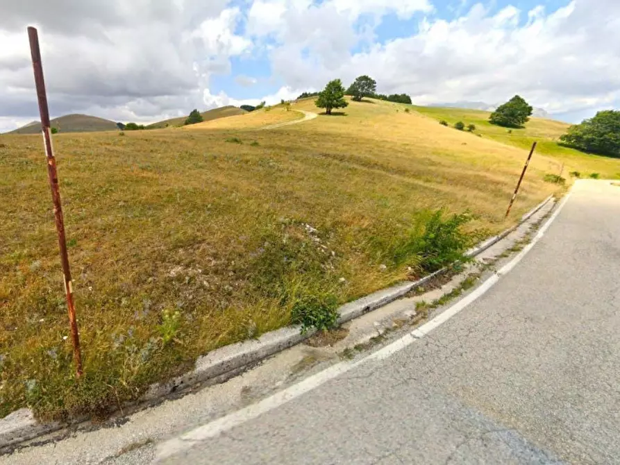 Immagine 4 di Terreno in vendita  in Strada Provinciale 64, N. snc a Arquata Del Tronto