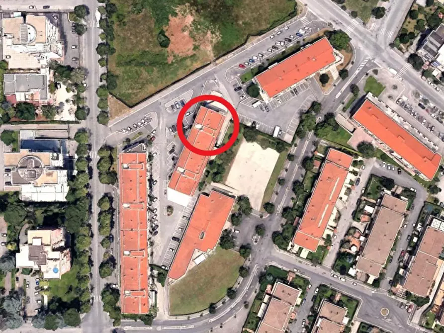 Immagine 20 di Negozio in vendita  in Via Antonio Salieri, N. 62 a Aprilia