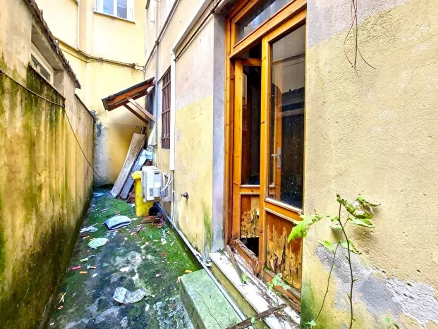 Immagine 5 di Ufficio in vendita  in Via della Libertà, N. 10 a Rapallo