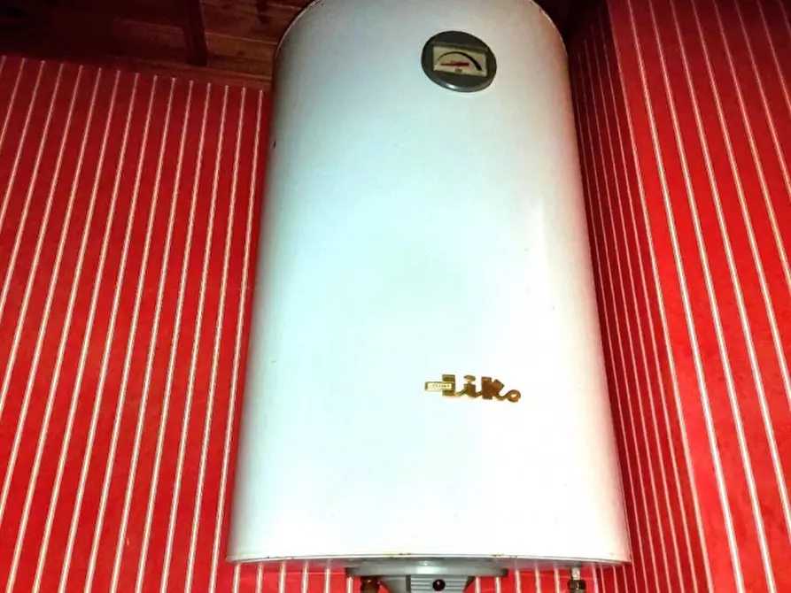 Immagine 10 di Ufficio in vendita  in Via della Libertà, N. 10 a Rapallo