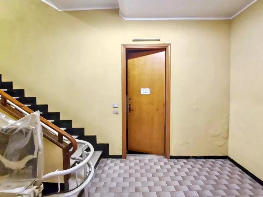 Immagine 14 di Ufficio in vendita  in Via della Libertà, N. 10 a Rapallo